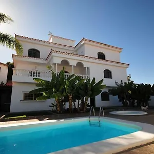 villa-carolina-san-bartolom-de-tirajana-gran-canaria.in-canary-islands.com/